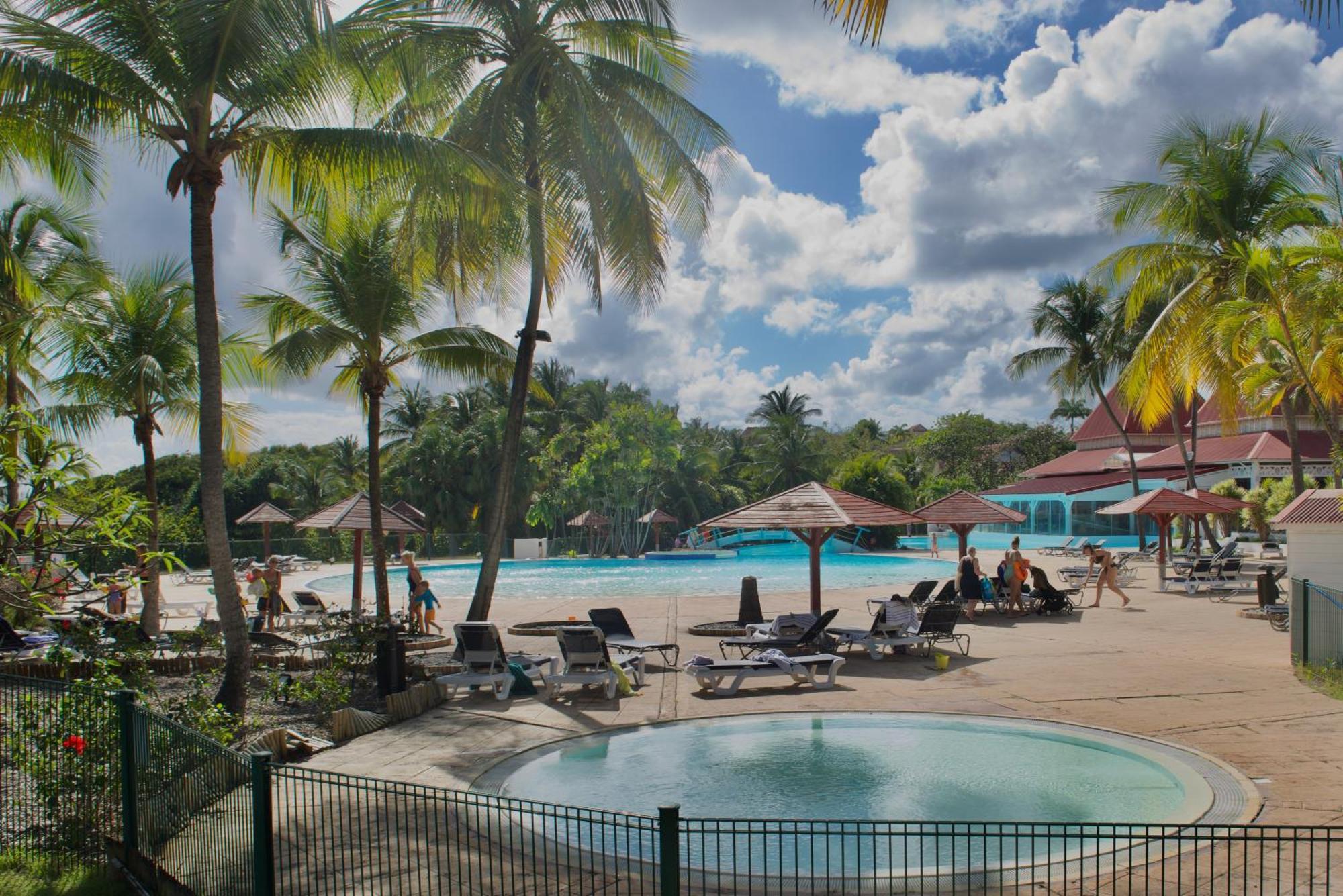 Studio Olia A P&V - Plages, Piscines Et Vue Mer! Sainte-Anne  Exterior foto